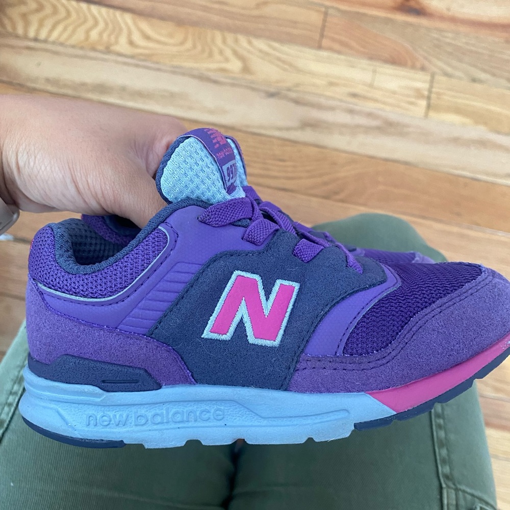 New Balance 997H Little Kid size 10